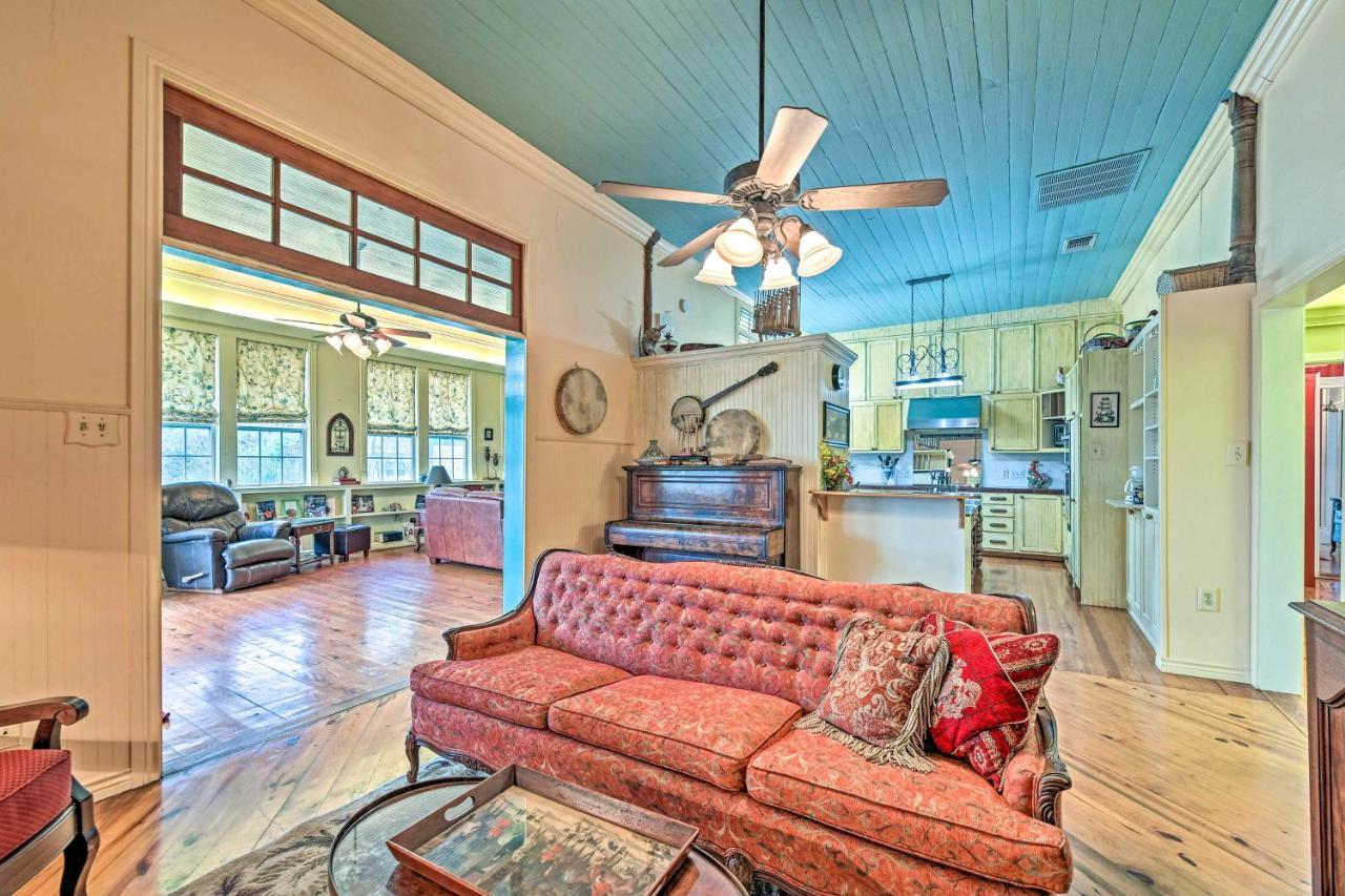 The Lilly House Historic Glen Rose Home With Porch! Exterior photo